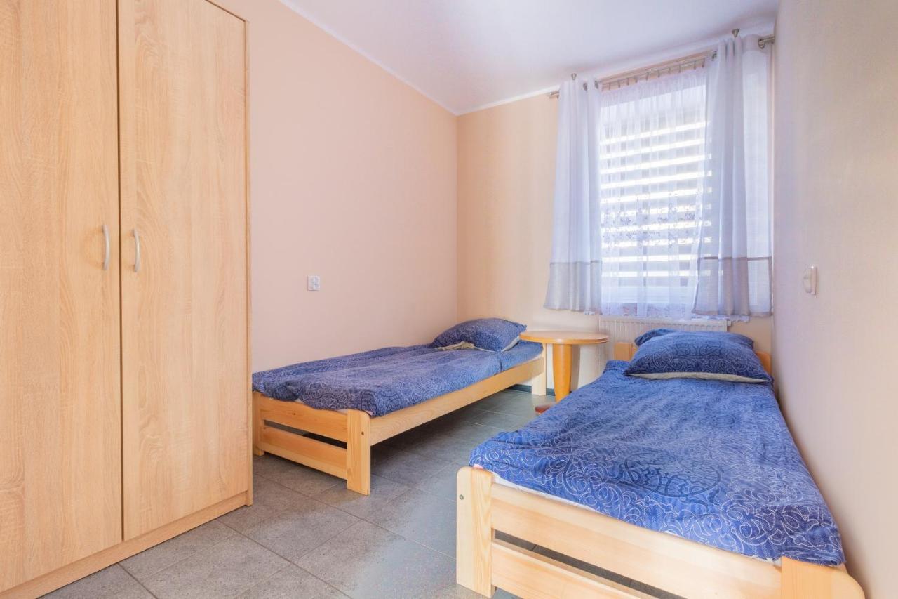 Ow Wilk - Pokoje I Domki Z Aneksami Kuchennymi, Parking, Plac Zabaw Łeba Extérieur photo