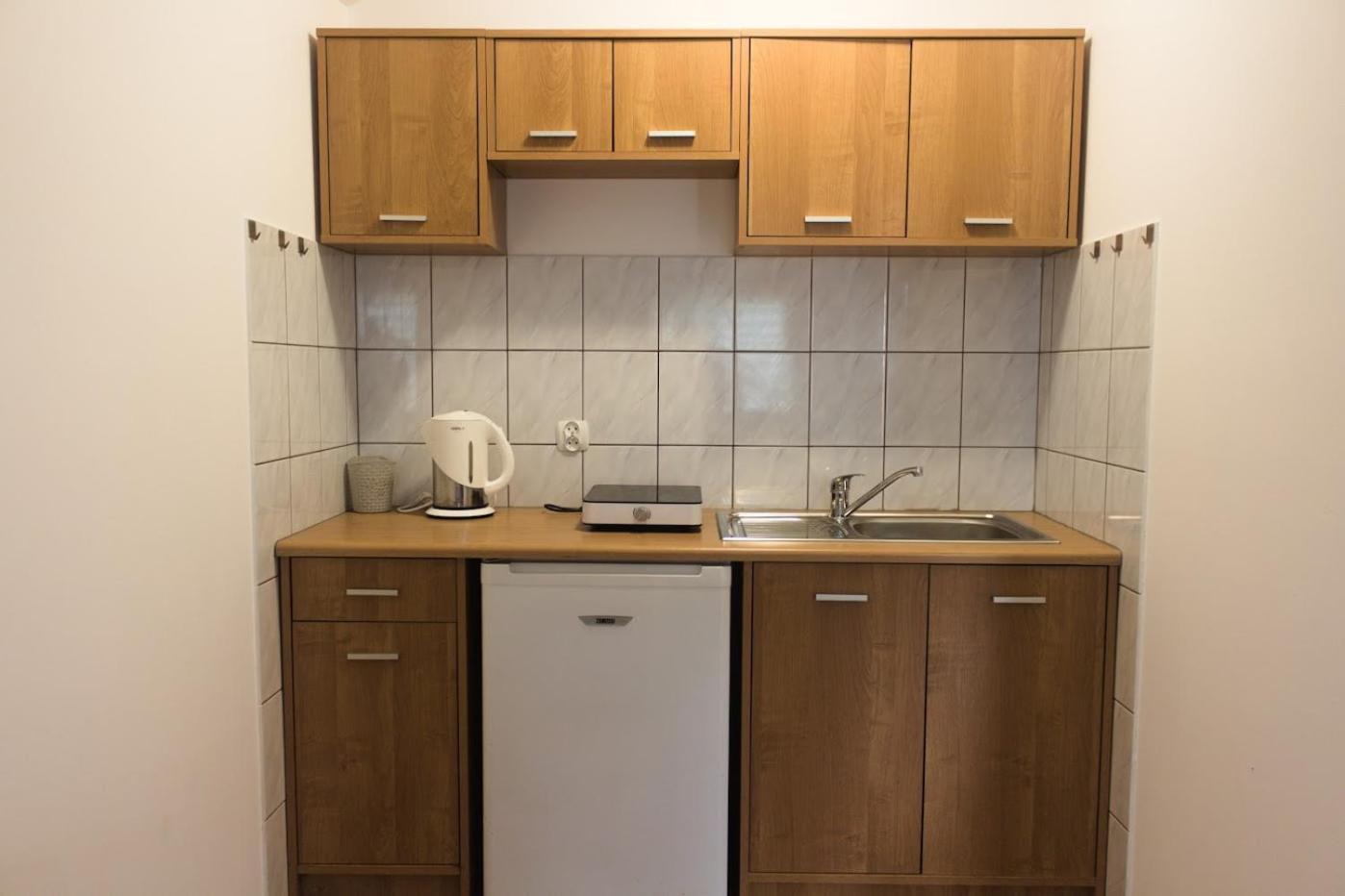 Ow Wilk - Pokoje I Domki Z Aneksami Kuchennymi, Parking, Plac Zabaw Łeba Chambre photo